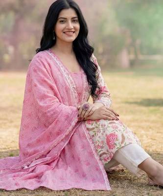 Women Floral Printed Regular Pure Cotton Kurta with Trousers & With Dupatta 6