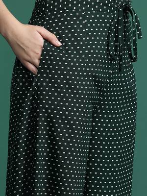 Floral Printed Sequinned Kurta with Trousers 4