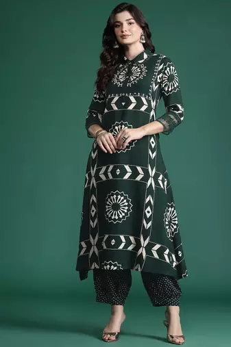 Floral Printed Sequinned Kurta with Trousers