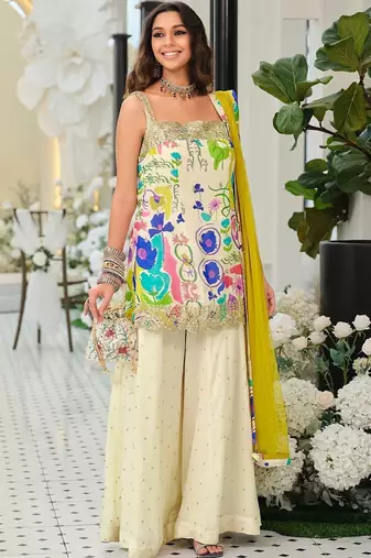 Women Floral Printed Regular Gotta Patti Kurta With Sharara & Dupatta