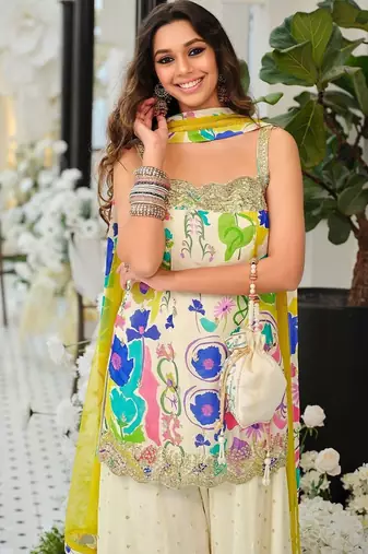 Women Floral Printed Regular Gotta Patti Kurta With Sharara & Dupatta
