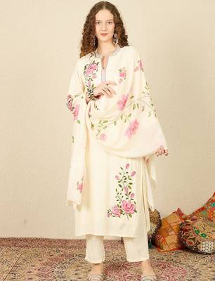 Floral Embroidered Notch Neck Straight Kurta with Trousers & Dupatta 2