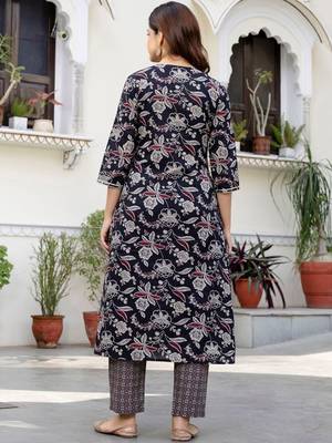 Women Floral Printed Angrakha Pure Cotton Kurta with Trousers & With Dupatta 4