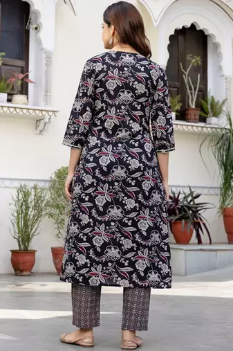 Women Floral Printed Angrakha Pure Cotton Kurta with Trousers & With Dupatta