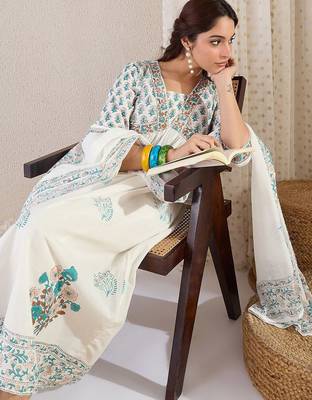 Floral Printed V Neck Empire A Line Pure Cotton Kurta With Trousers & Dupatta 1