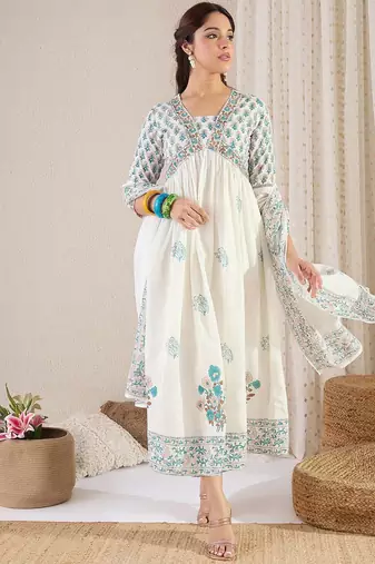 Floral Printed V Neck Empire A Line Pure Cotton Kurta With Trousers & Dupatta