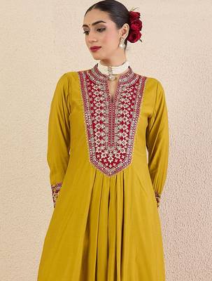 Women Solid Embroidered Kurta with Pyjama 1