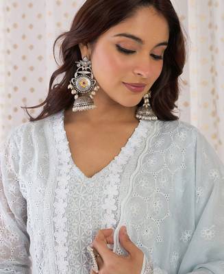 Women Ethnic Motifs Thread Work Pure Cotton Kurta with Trousers & With Dupatta 1