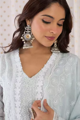 Women Ethnic Motifs Thread Work Pure Cotton Kurta with Trousers & With Dupatta