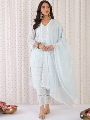Women Ethnic Motifs Thread Work Pure Cotton Kurta with Trousers & With Dupatta 2