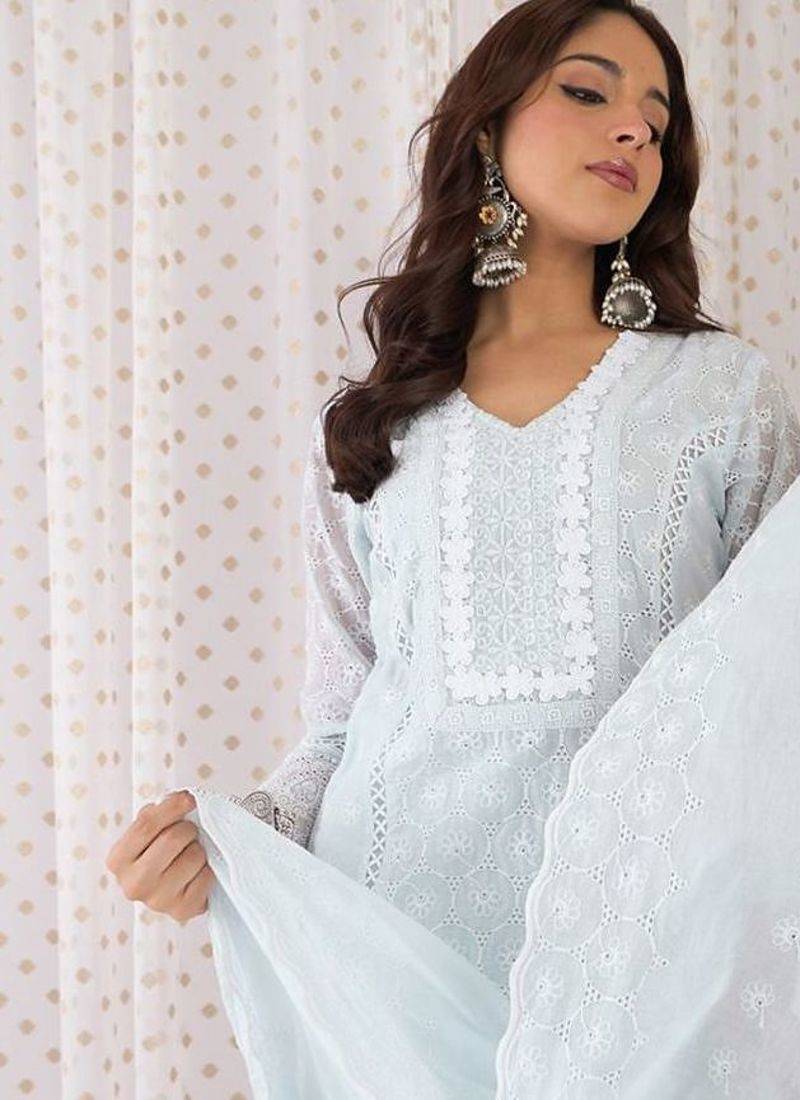 Women Ethnic Motifs Thread Work Pure Cotton Kurta with Trousers & With Dupatta