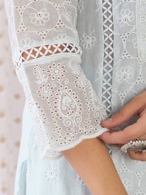 Women Ethnic Motifs Thread Work Pure Cotton Kurta with Trousers & With Dupatta 7