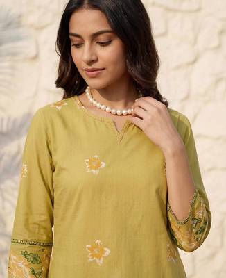 Printed Pure Cotton Kurta With Trousers 1