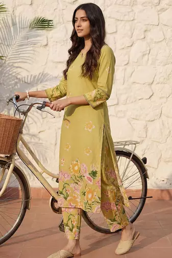 Printed Pure Cotton Kurta With Trousers