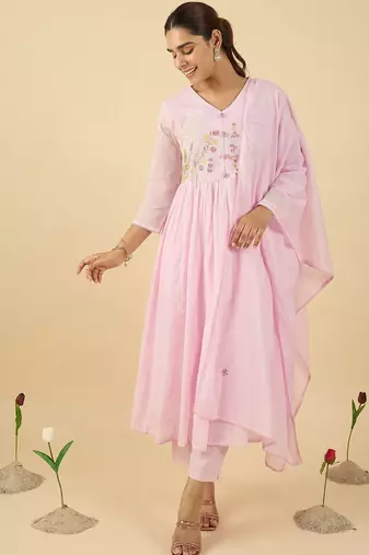 Women Embroidered Thread Work Pure Cotton Kurta with Trousers & With Dupatta
