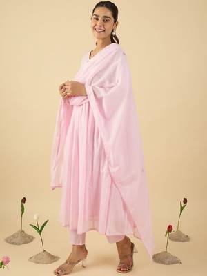 Women Embroidered Thread Work Pure Cotton Kurta with Trousers & With Dupatta 5