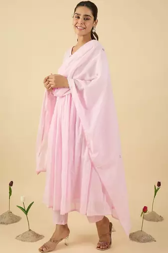 Women Embroidered Thread Work Pure Cotton Kurta with Trousers & With Dupatta