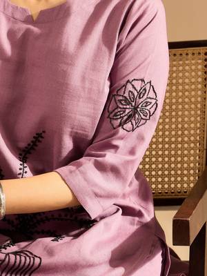 Women Floral Embroidered Regular Thread Work Pure Cotton Kurta with Trousers 7