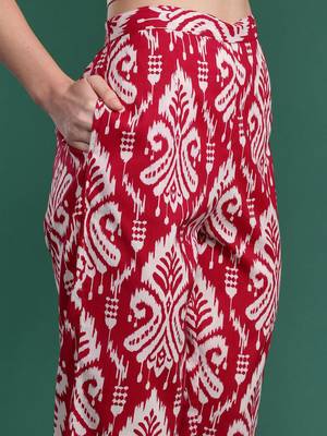 Ethnic Motifs Printed Regular Kurta with Trousers 2