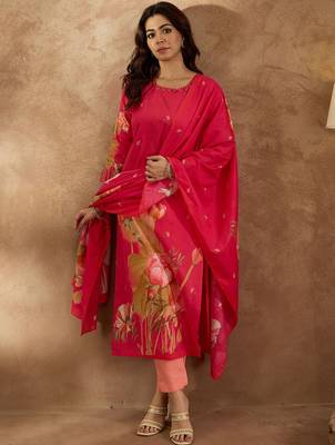 Women Floral Printed Regular  Cotton Kurta with Trousers & Dupatta 7
