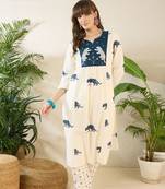 Embroidered Round Neck Three-Quarter Sleeves Pure Cotton Tunic And Trousers