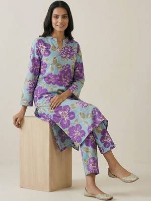 Women Floral Printed Regular Pure Cotton Kurta with Trousers 1