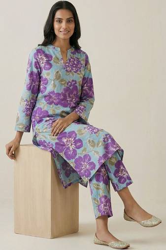 Women Floral Printed Regular Pure Cotton Kurta with Trousers