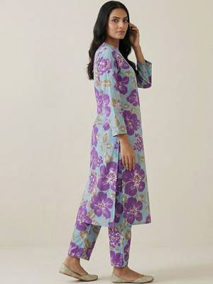 Women Floral Printed Regular Pure Cotton Kurta with Trousers 4