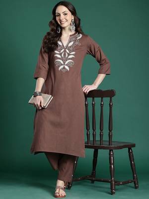 Floral Embroidered Pure Cotton Kurta with Trousers 1