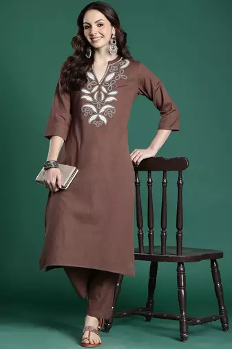 Floral Embroidered Pure Cotton Kurta with Trousers