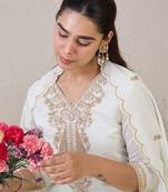 Women Paisley Embroidered Regular Kurta with Trousers & With Dupatta