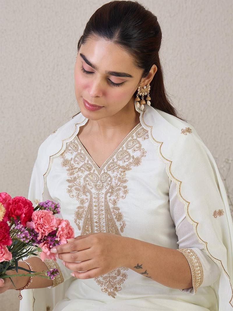 Women Paisley Embroidered Regular Kurta with Trousers & With Dupatta