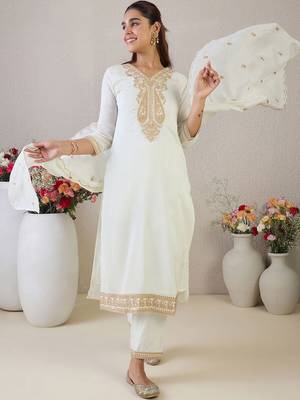 Women Paisley Embroidered Regular Kurta with Trousers & With Dupatta 3
