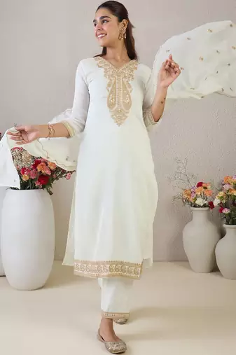 Women Paisley Embroidered Regular Kurta with Trousers & With Dupatta