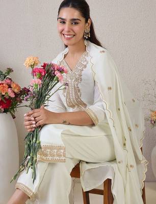 Women Paisley Embroidered Regular Kurta with Trousers & With Dupatta 7