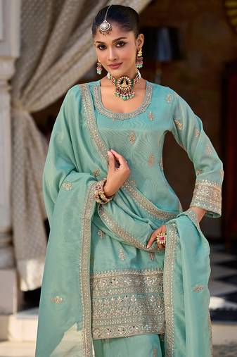 Women Ethnic Motifs Embroidered Regular Sequinned Kurta & Trousers & Dupatta