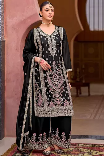 Motifs Embroidered Sweetheart Neck Zari Straight Kurta With Palazzos & Dupatta
