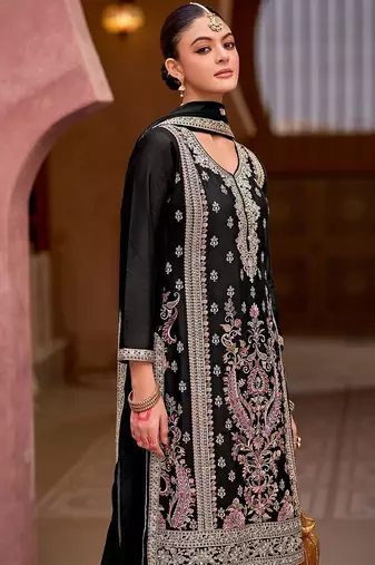 Motifs Embroidered Sweetheart Neck Zari Straight Kurta With Palazzos & Dupatta