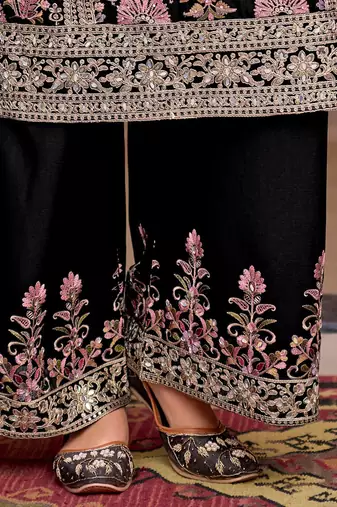 Motifs Embroidered Sweetheart Neck Zari Straight Kurta With Palazzos & Dupatta