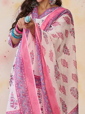Women Floral Printed Regular Pure Cotton Kurta with Palazzos & With Dupatta 6