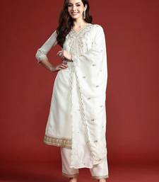 Women Paisley Embroidered Kurta with Trousers & With Dupatta