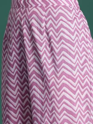 Women Floral Printed Regular  Cotton Kurta with Trousers & With Dupatta 4