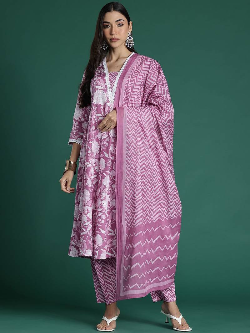 Women Floral Printed Regular Pure Cotton Kurta with Trousers & With Dupatta