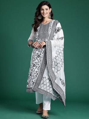Floral Woven Design Kurta With Trousers & Dupatta 5