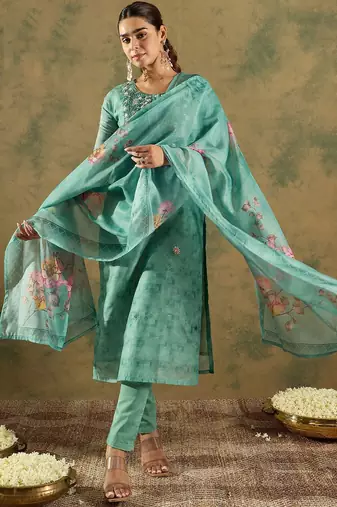 Floral Embroidered Thread Work Chanderi Silk Kurta with Trousers & Dupatta