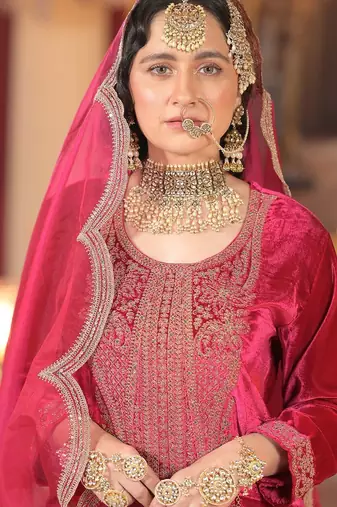 Ethnic Motifs Embroidered Sequinned Velvet Kurta With Trousers & Dupatta
