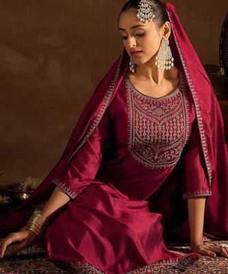 Maroon Ethnic Motifs Embroidered Regular Sequinned Kurta with Trousers & Dupatta 4