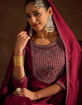 Maroon Ethnic Motifs Embroidered Regular Sequinned Kurta with Trousers & Dupatta 5