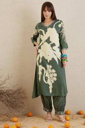 Green Floral Printed Sequinned V-Neck Straight Kurta With Salwar