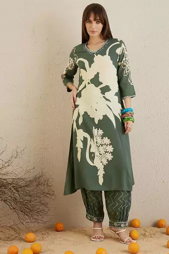 Green Floral Printed Sequinned V-Neck Straight Kurta With Salwar